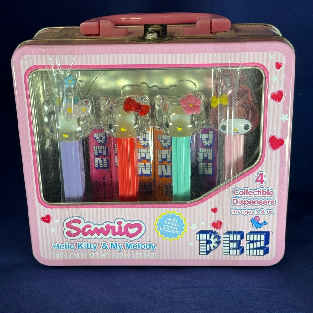 Hello Kitty & My Melody Pez, Sanrio, metal lunchbox style container New/unopened